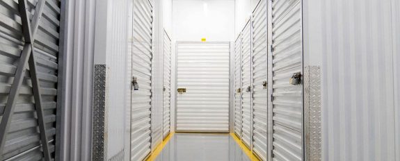 4-preguntas-útiles-que-debe-hacerse-antes-de-alquilar-una-bodega-de-almacenamiento 4-preguntas-útiles-que-debe-hacerse-antes-de-alquilar-una-bodega-de-almacenamiento