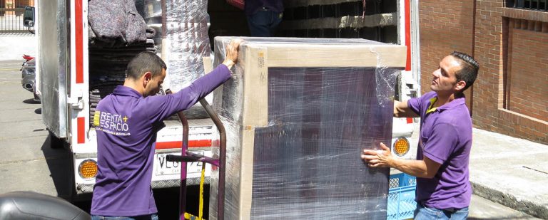 Como-puede-ayudarle-una-empresa-de-mudanzas-y-bodegaje-si-su-mudanza-no-sale-segun-lo-previsto