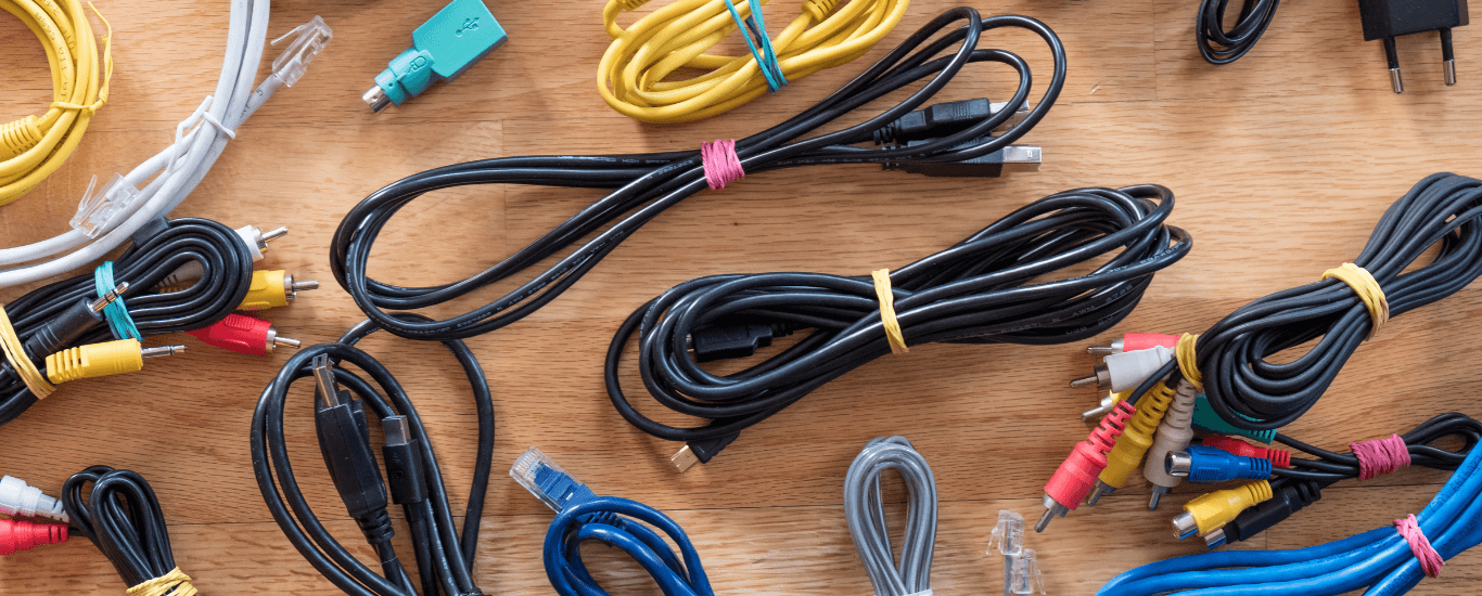 Formas para almacenar cables en tu hogar - Renta Espacio