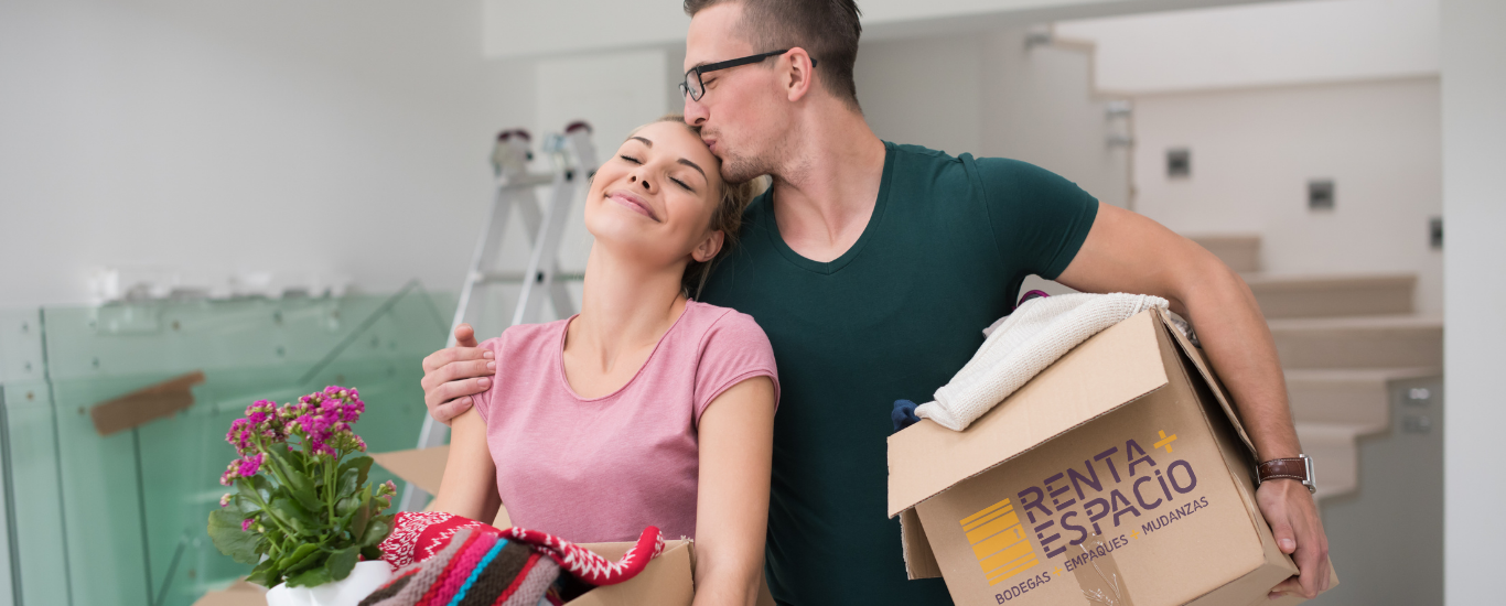 Mudarse juntos con Renta Espacio Mudarse juntos con Renta Espacio
