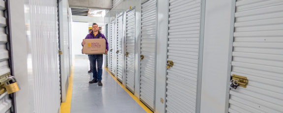 Ventajas-de-las-unidades-de-autoalmacenamiento-para-las-empresas