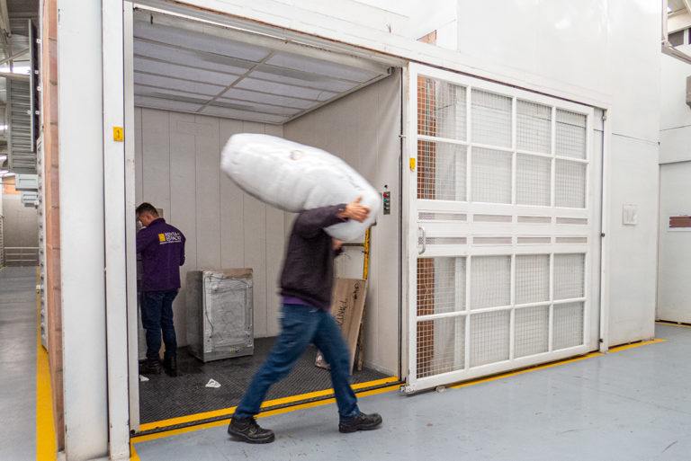 [Imagen del equipo de Dugaru o de sus instalaciones]